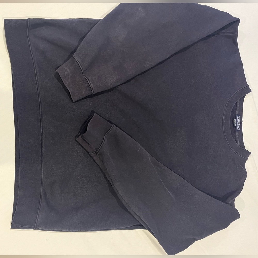 Dark blue crewneck oversized
